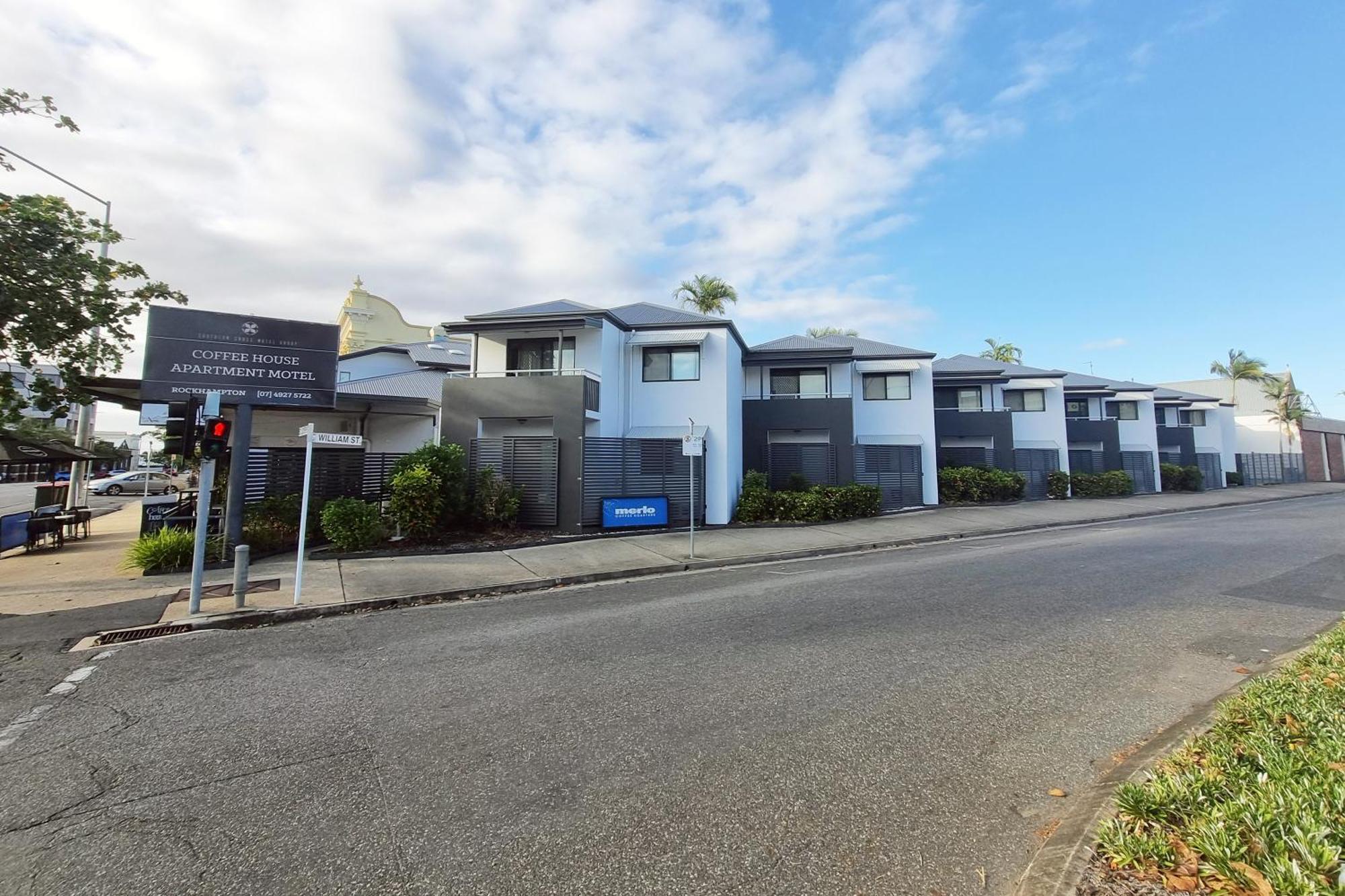 Coffee House Apartment Motel Rockhampton Exterior photo