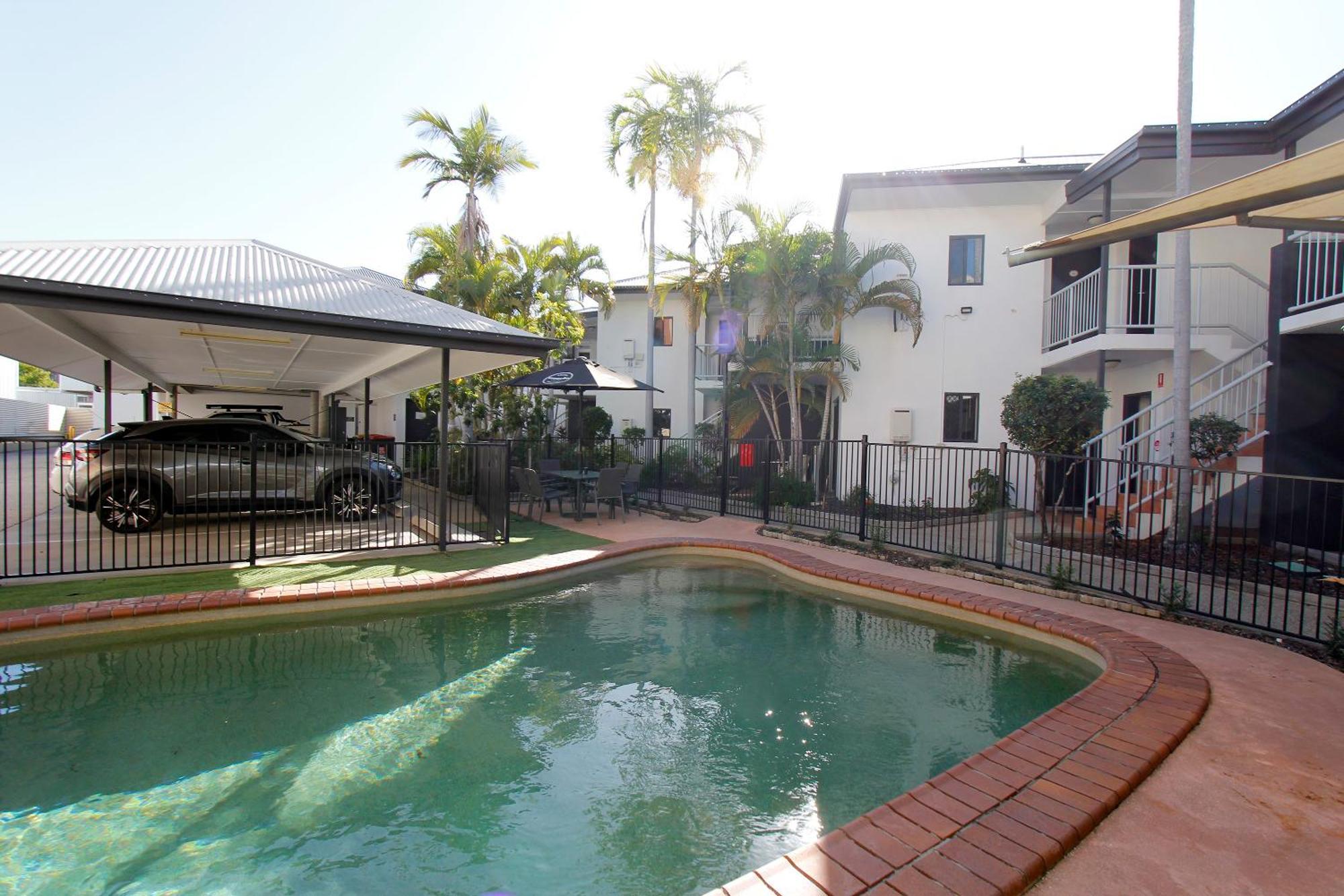 Coffee House Apartment Motel Rockhampton Exterior photo